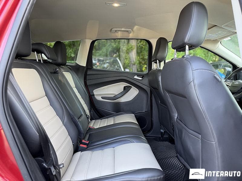 2019 Ford Escape — Miniatură 9