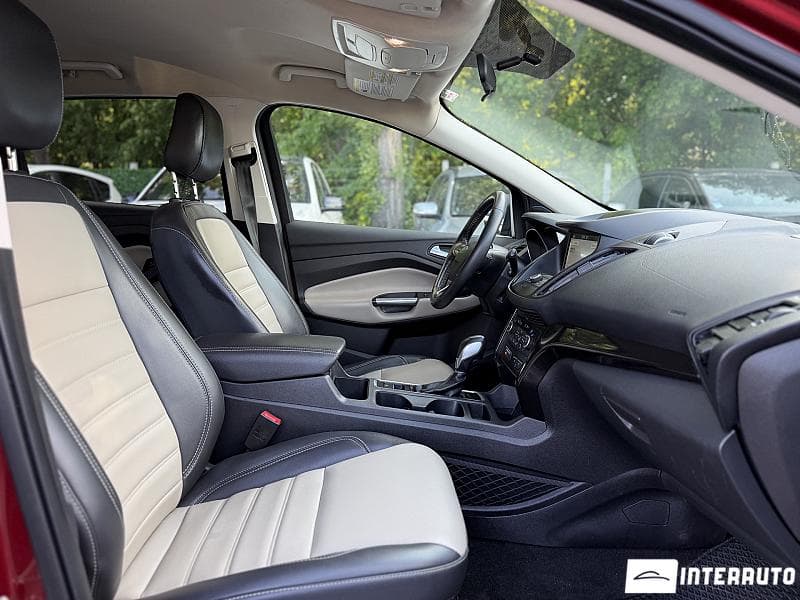 2019 Ford Escape — Miniatură 8