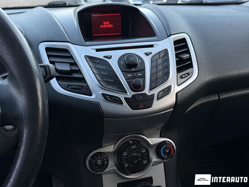 2011 Ford Fiesta — Miniatură 12