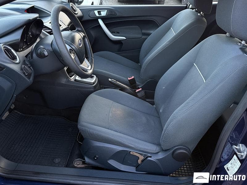 2011 Ford Fiesta — Miniatură 5