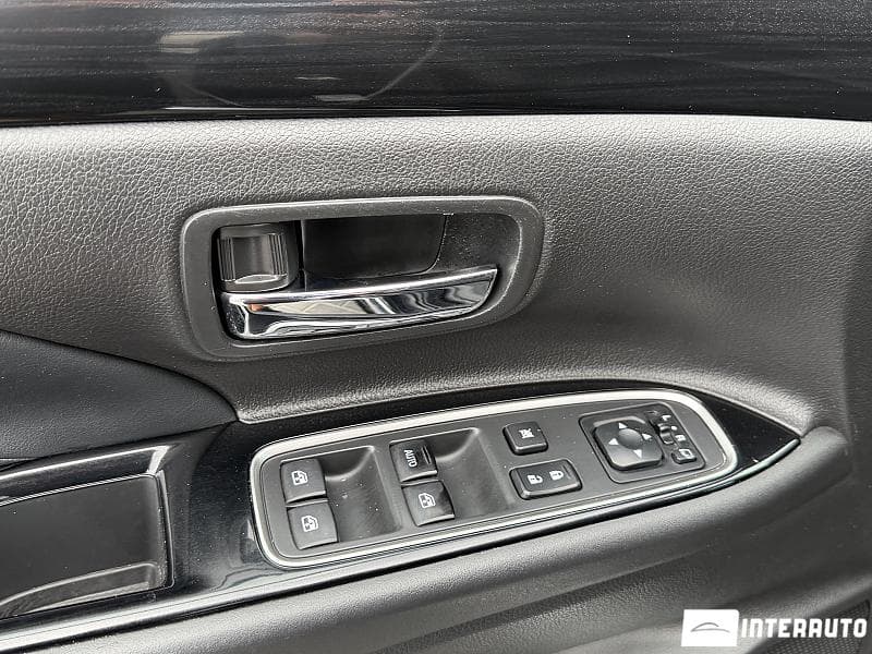 2015 Mitsubishi Outlander — Miniatură 14