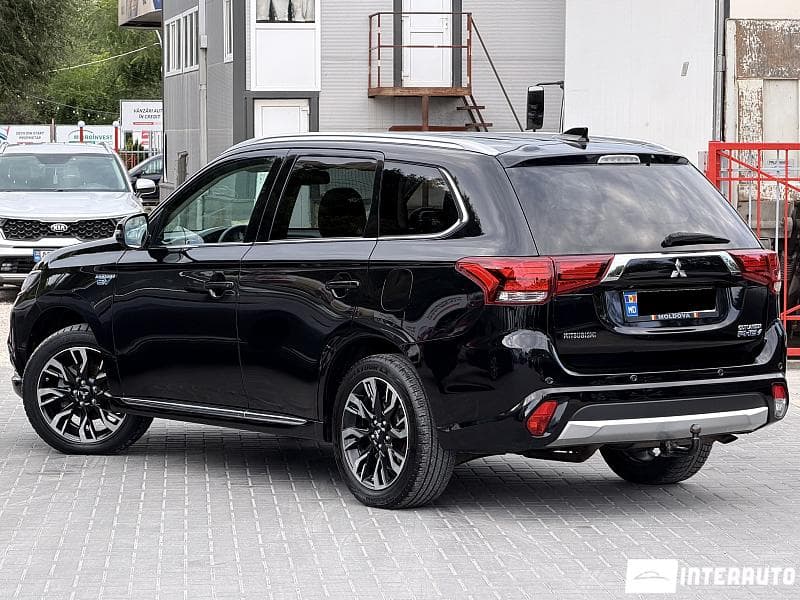 2015 Mitsubishi Outlander — Miniatură 4