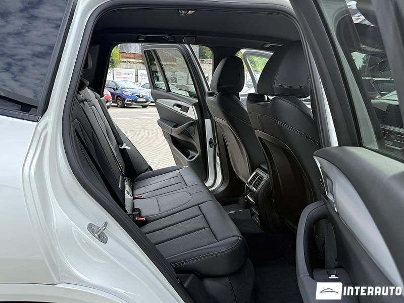 2022 BMW X3 3.0e — Miniatură 15