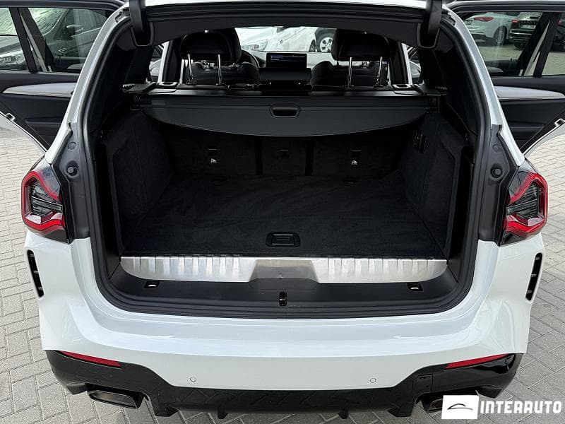 2022 BMW X3 3.0e — Miniatură 26