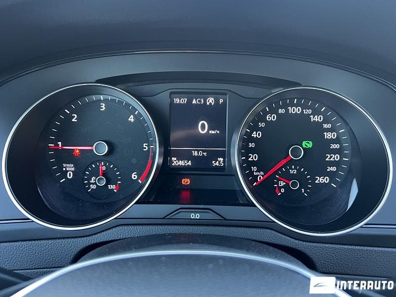 2016 Volkswagen Passat — Miniatură 9
