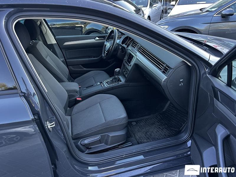 2016 Volkswagen Passat — Miniatură 13