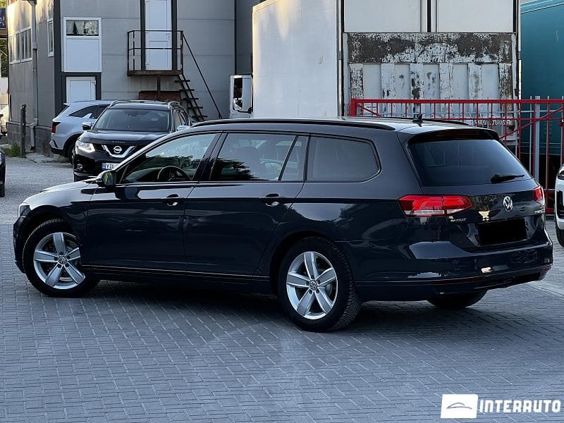 2016 Volkswagen Passat — Miniatură 2