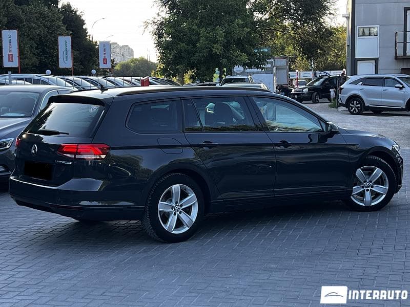 2016 Volkswagen Passat — Miniatură 3