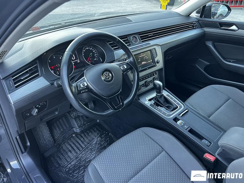 2016 Volkswagen Passat — Miniatură 5