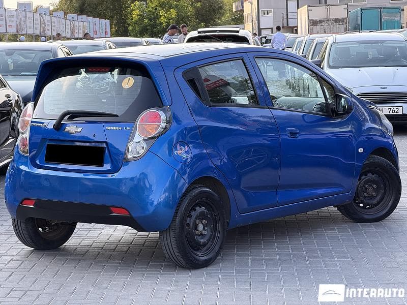 2012 Chevrolet Spark — Miniatură 2