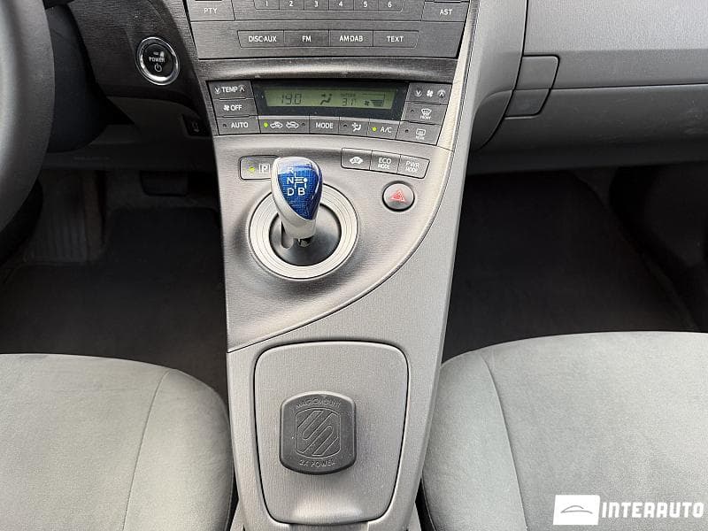 2011 Toyota Prius — Miniatură 13