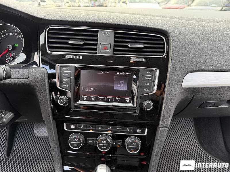 2014 Volkswagen Golf — Miniatură 11