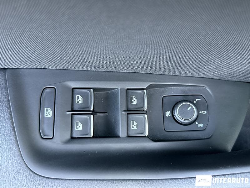 2021 Volkswagen Passat GTE — Miniatură 18