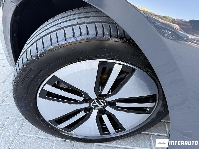 2021 Volkswagen Passat GTE — Miniatură 16