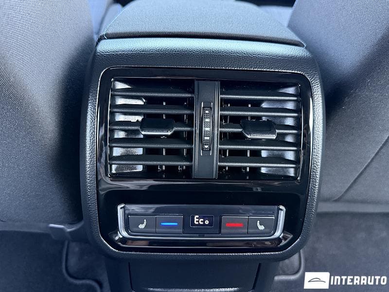 2021 Volkswagen Passat GTE — Miniatură 20