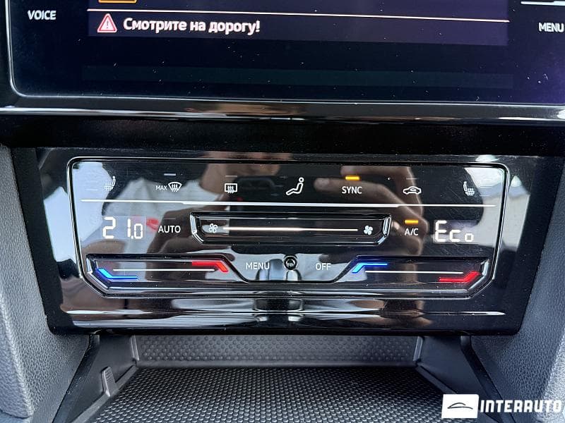 2021 Volkswagen Passat GTE — Miniatură 11