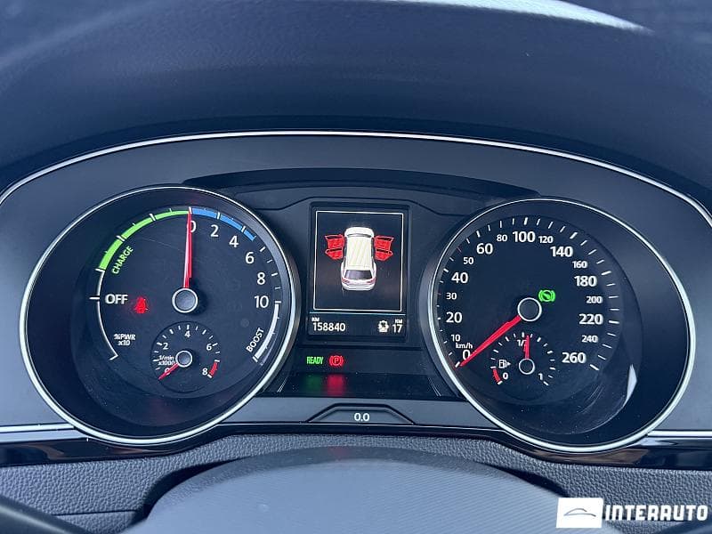 2021 Volkswagen Passat GTE — Miniatură 8