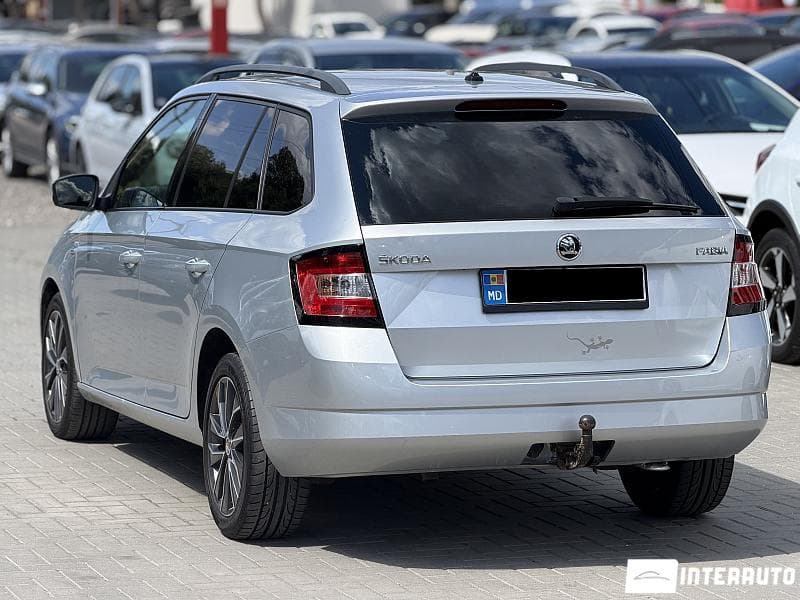 2017 Skoda Fabia — Miniatură 4