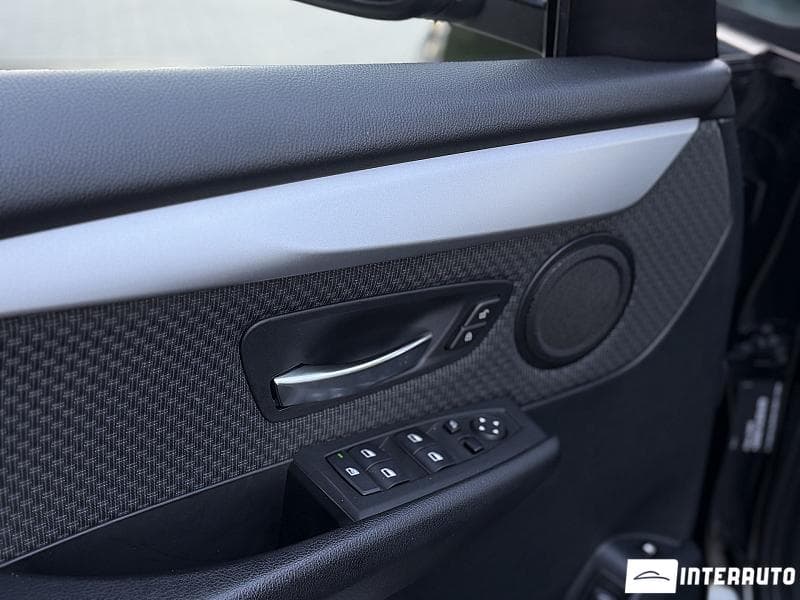 2019 BMW 225XE — Miniatură 8