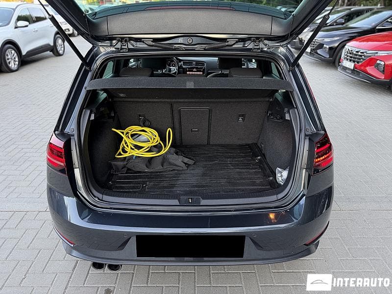 2017 Volkswagen Golf GTE — Miniatură 5