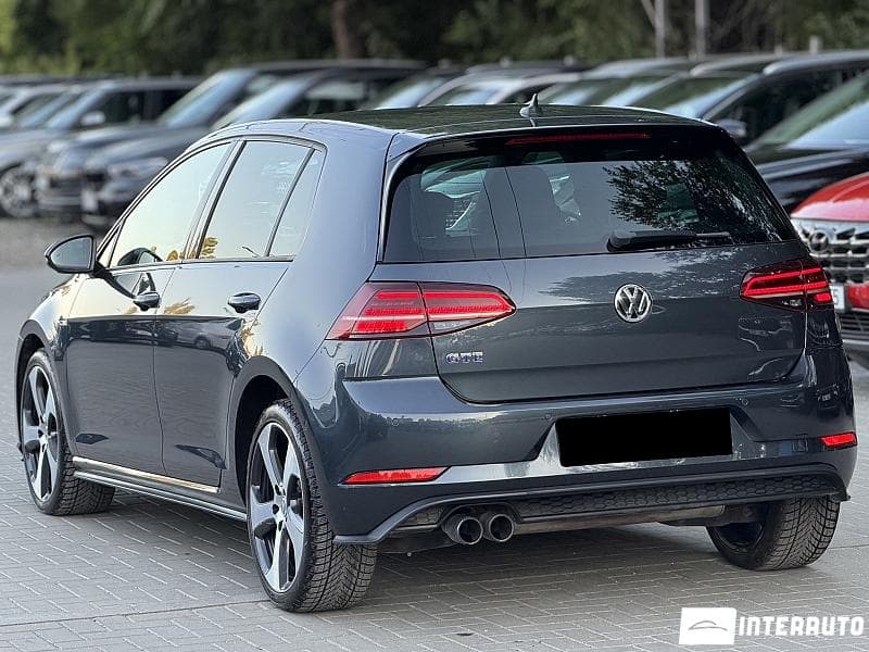 2017 Volkswagen Golf GTE — Miniatură 4