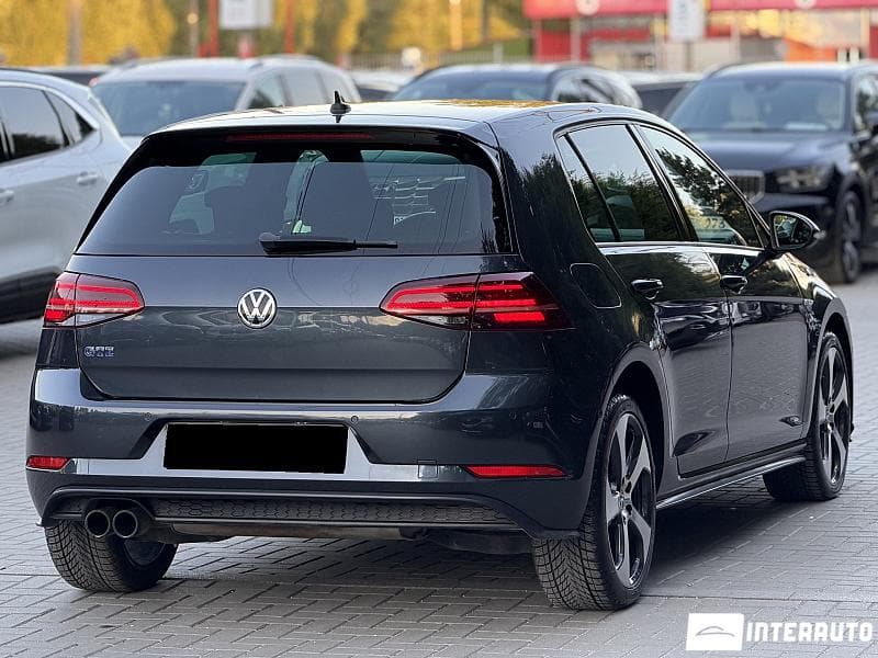 2017 Volkswagen Golf GTE — Miniatură 2