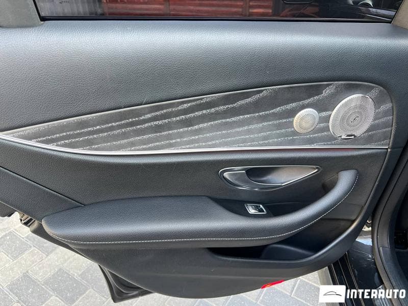 2021 Mercedes E 350 — Miniatură 18