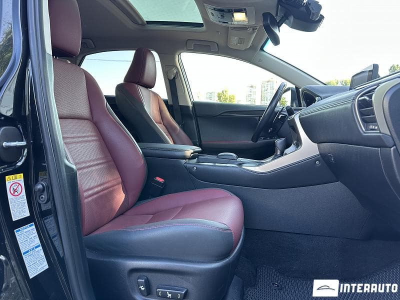 2019 Lexus NX 300H — Miniatură 17