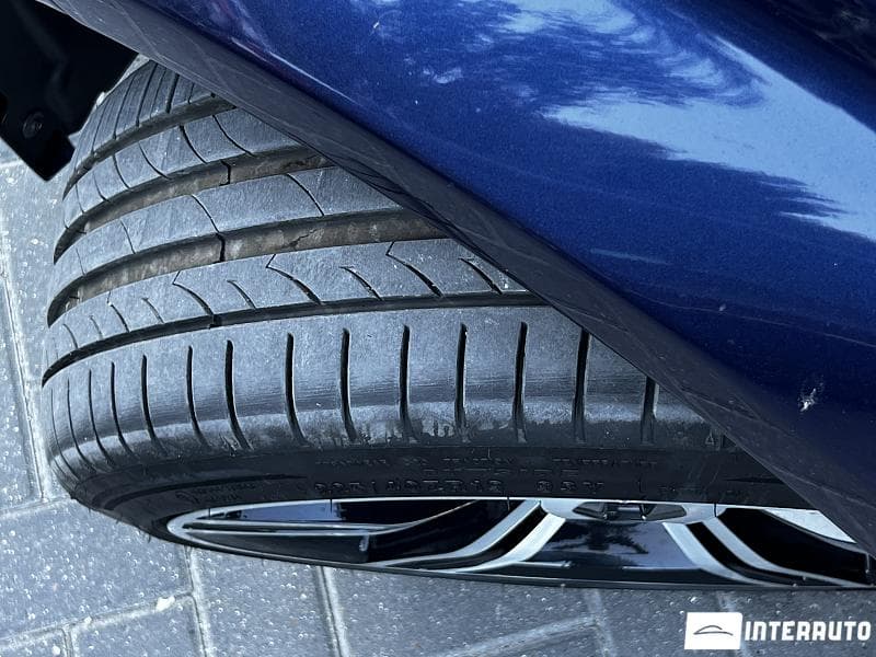 2017 BMW 330E — Miniatură 17