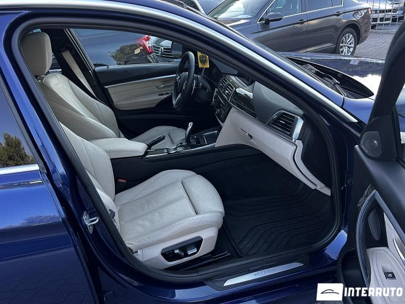 2017 BMW 330E — Miniatură 13