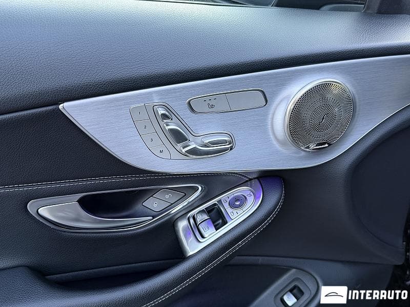 2020 Mercedes C 300 — Miniatură 12