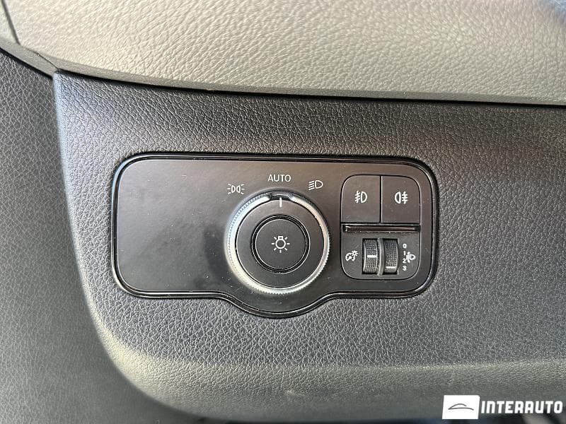 2019 Mercedes Sprinter — Miniatură 16