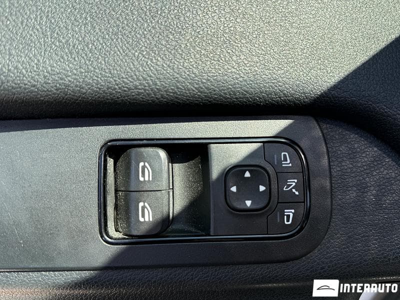 2019 Mercedes Sprinter — Miniatură 15