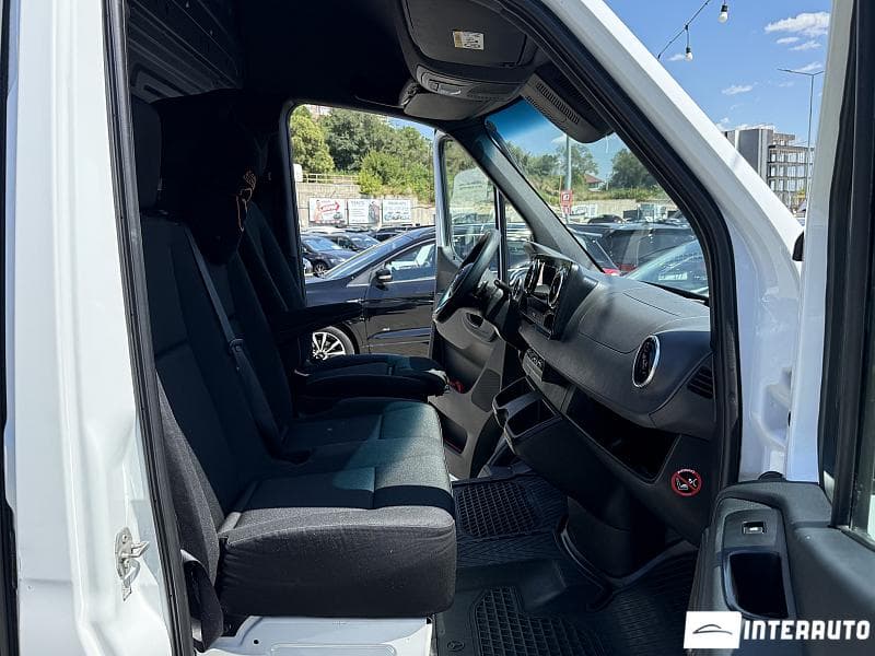 2019 Mercedes Sprinter — Miniatură 11