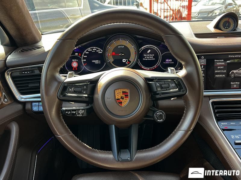 2021 Porsche Panamera GTS — Miniatură 8