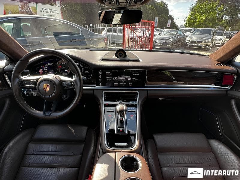 2021 Porsche Panamera GTS — Miniatură 9