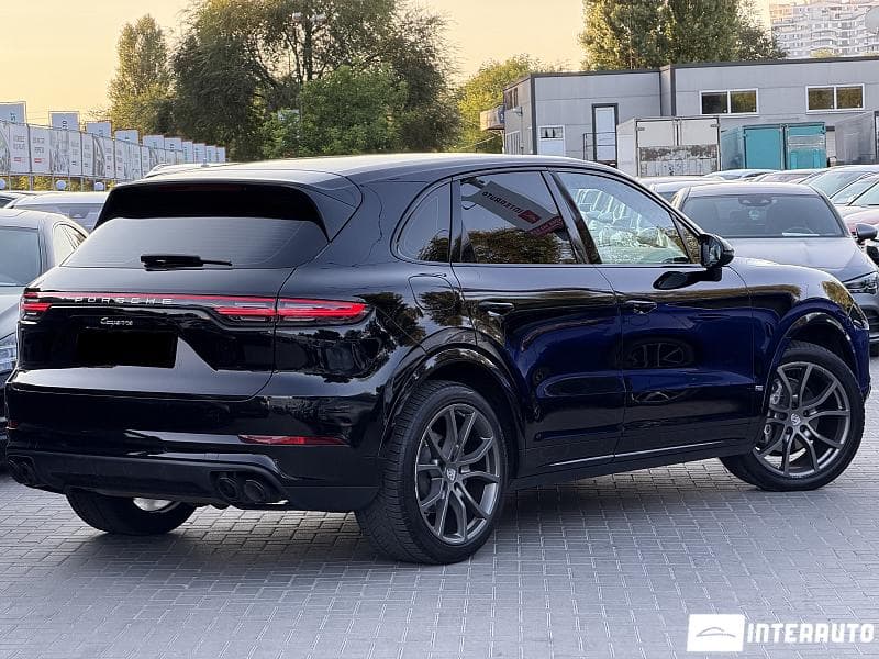 2019 Porsche Cayenne — Miniatură 4