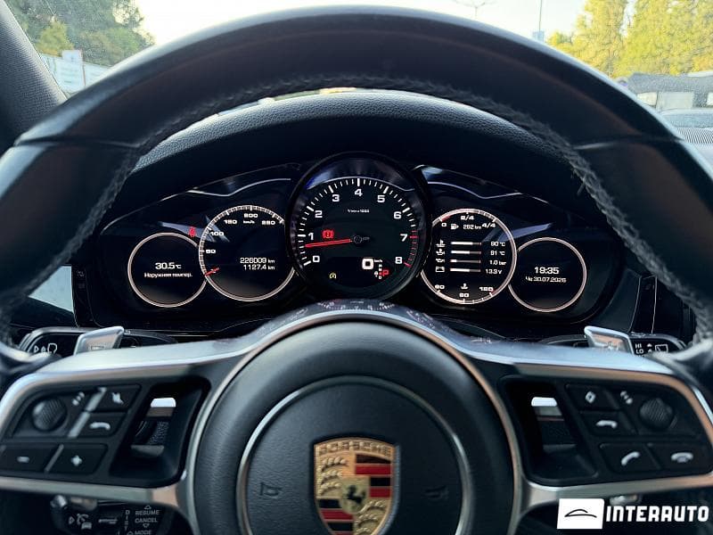 2019 Porsche Cayenne — Miniatură 10