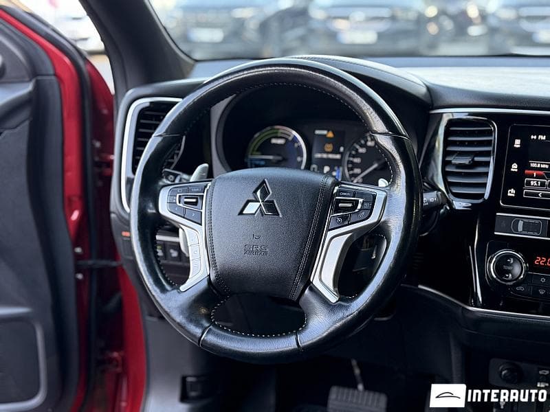 2019 Mitsubishi Outlander — Miniatură 10