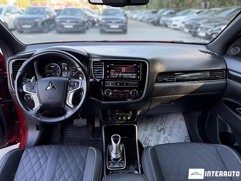 2019 Mitsubishi Outlander — Miniatură 16