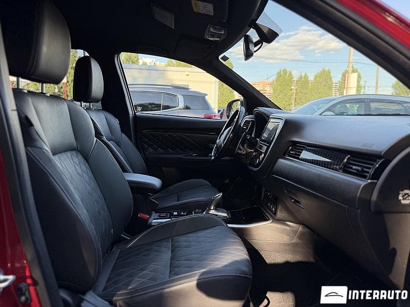 2019 Mitsubishi Outlander — Miniatură 20