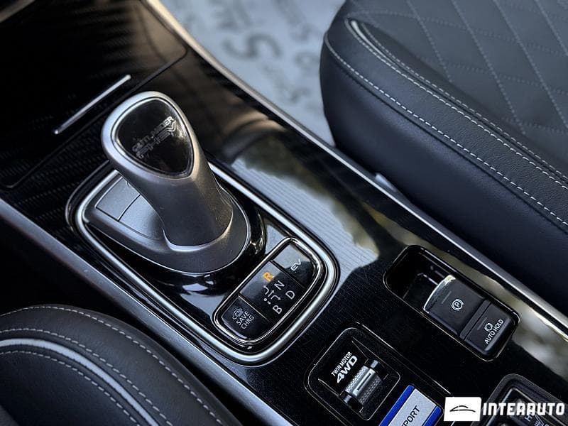 2019 Mitsubishi Outlander — Miniatură 14