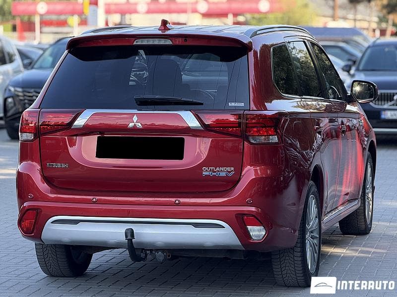 2019 Mitsubishi Outlander — Miniatură 4