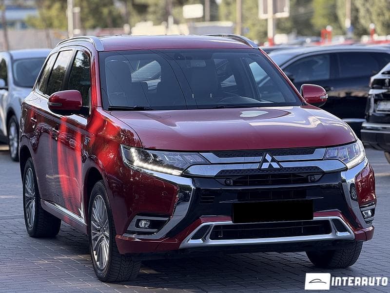 2019 Mitsubishi Outlander — Miniatură 3