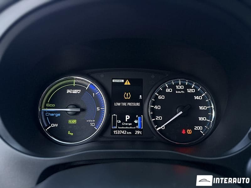 2019 Mitsubishi Outlander — Miniatură 11