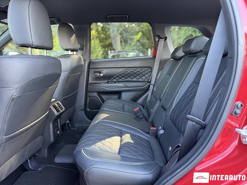 2019 Mitsubishi Outlander — Miniatură 17