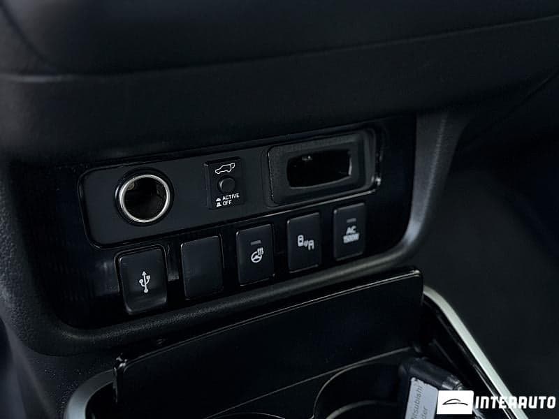 2019 Mitsubishi Outlander — Miniatură 17