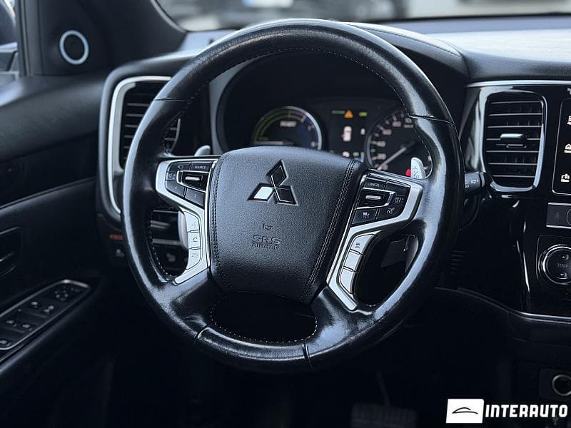 2019 Mitsubishi Outlander — Miniatură 14
