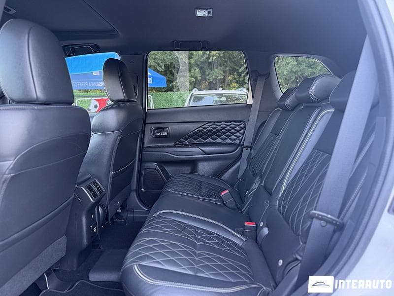 2019 Mitsubishi Outlander — Miniatură 21