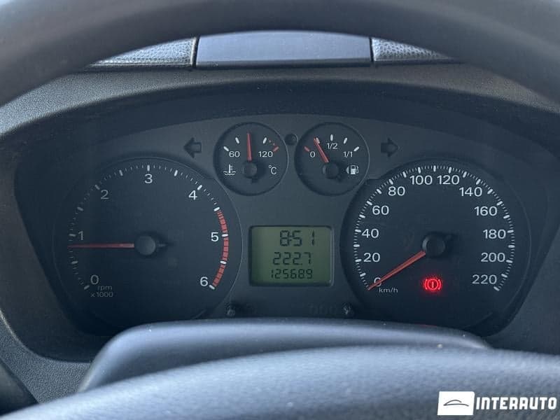 2011 Ford Transit — Miniatură 11